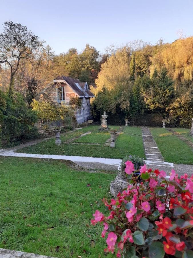 La Fee Des Eaux Bed & Breakfast Vernaison Exterior photo